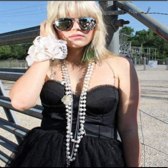 Meet your Posher, Rose🌹🌹🌹🌹 - Picture 2 of 8